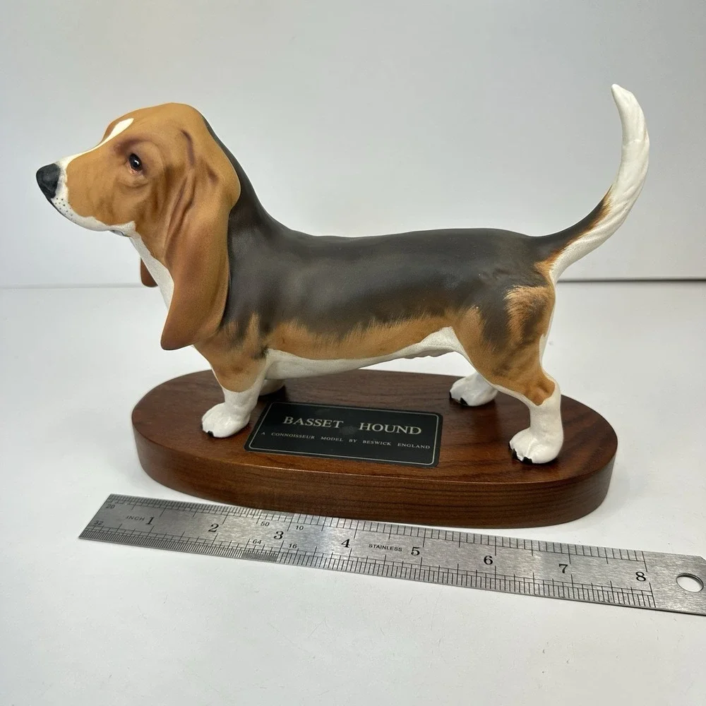 Beswick Basset Hound Connoisseur Model Dog Beswick England Figurine Mounted